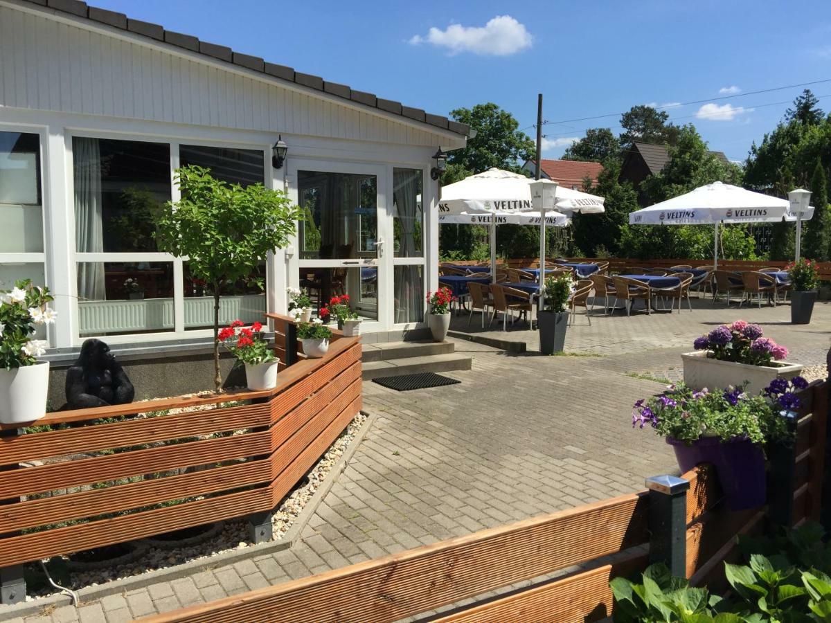Hotel Restaurant Normandie Schildow Exterior foto